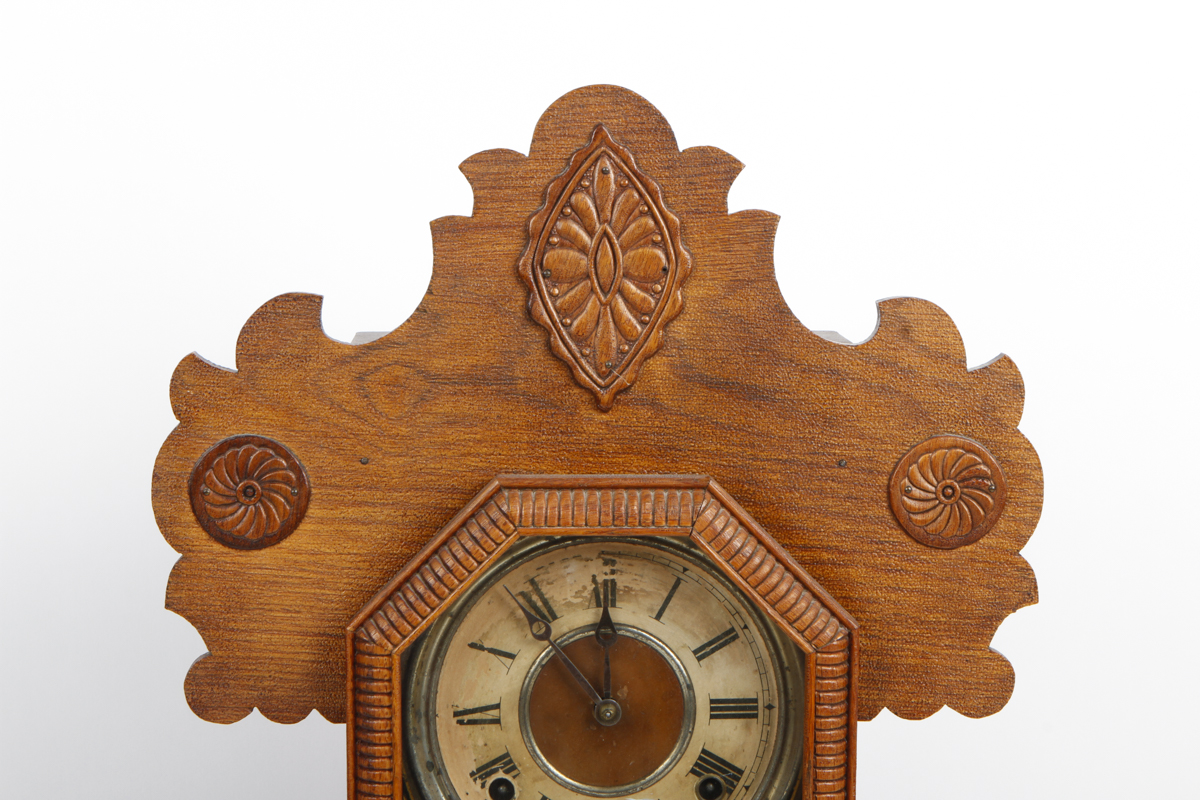 1897 E. Ingraham Co. Oak Gingerbread Mantel Clock EBTH